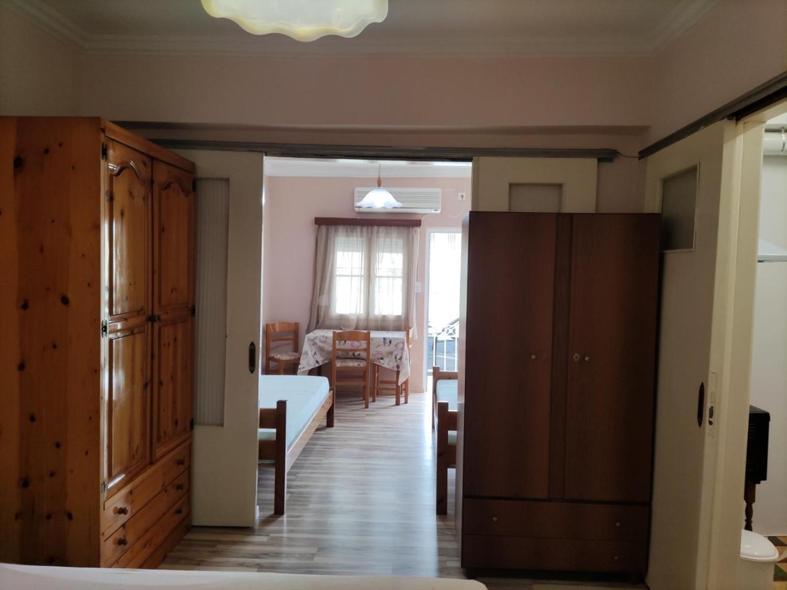 Sissy Apartment Vrachati Exterior photo